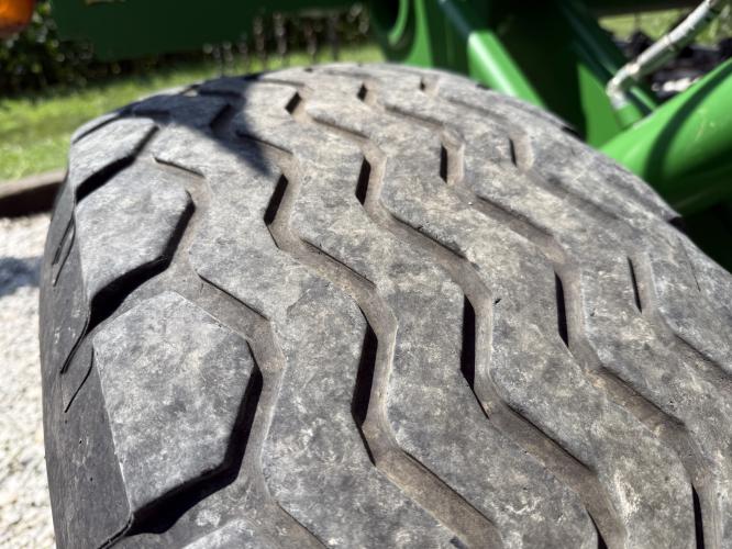 John Deere 2330