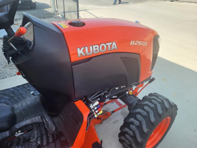 Kubota B2601HSD