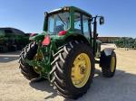 John Deere 7420