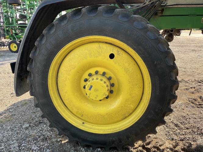 John Deere 412R