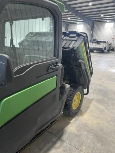 John Deere XUV 845R Premium Cab