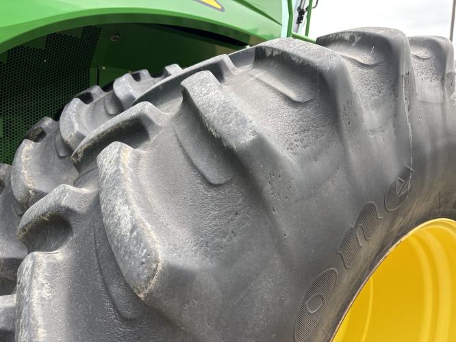 John Deere S680