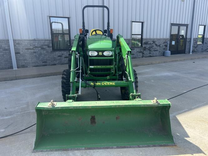 John Deere 4720