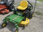 John Deere Z335E