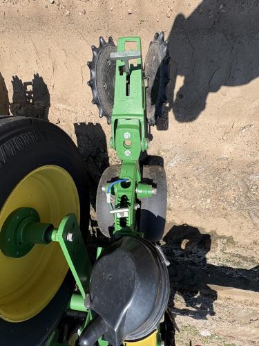 John Deere 1775NT