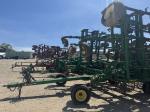 John Deere 2210