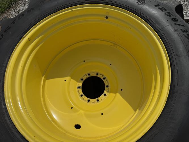 Goodyear 1250/35R46