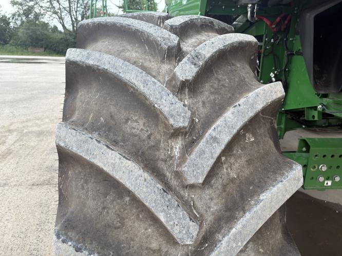 John Deere S780