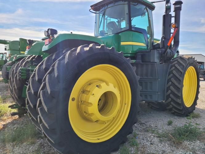 John Deere 9230