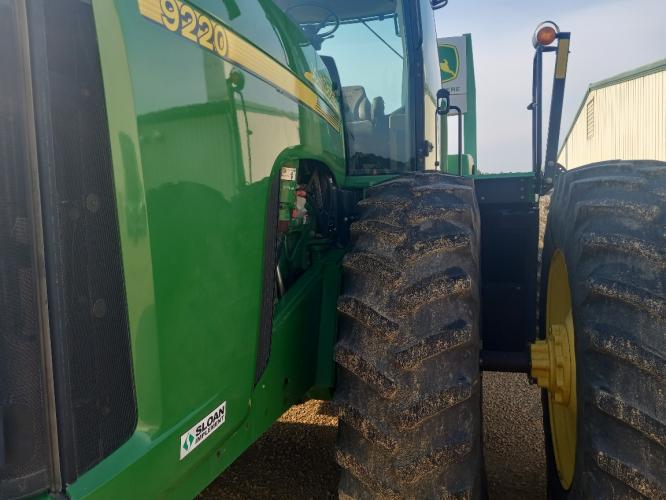 John Deere 9220
