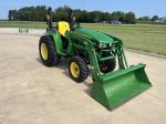 John Deere 3032E