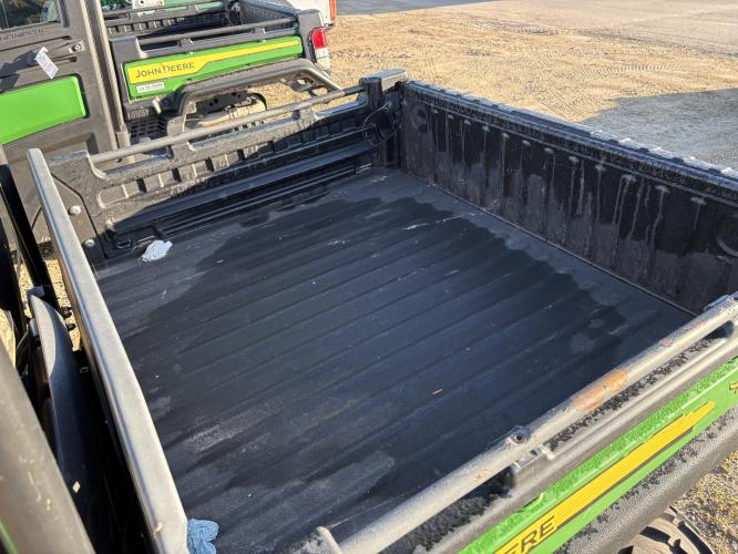 John Deere XUV 825I GREEN