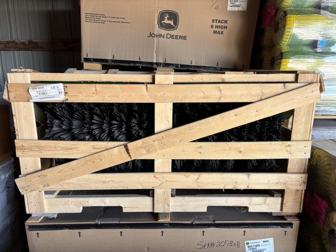 John Deere 52 IN. BROOMS