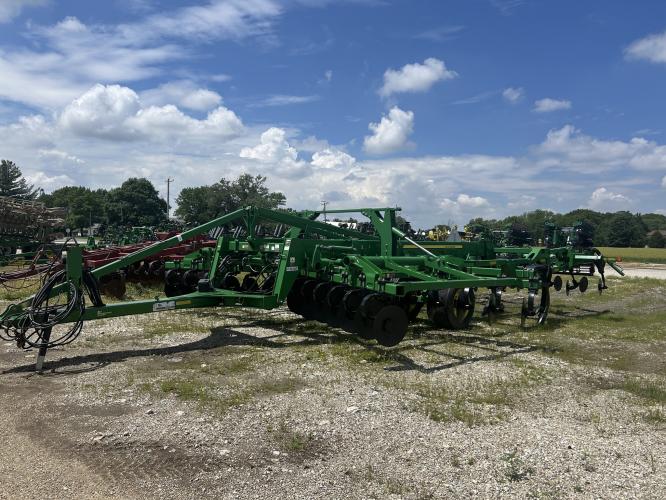 John Deere 2730