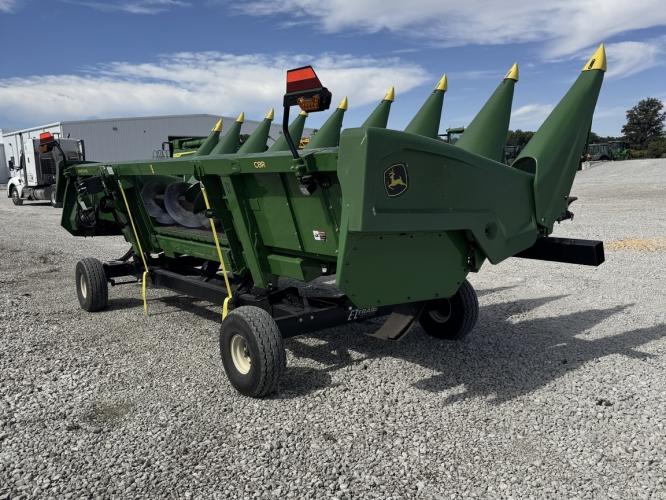 John Deere C8R