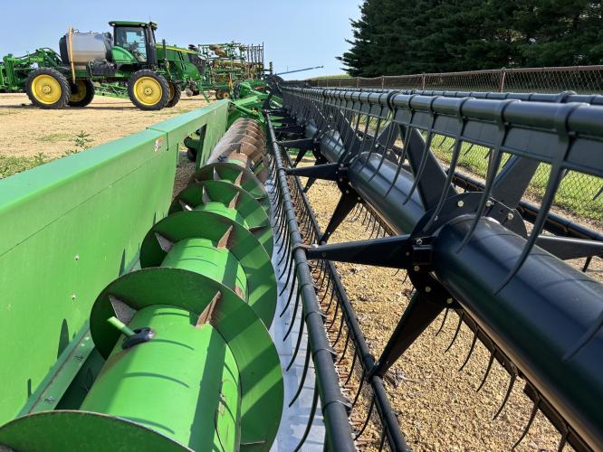 John Deere 630F