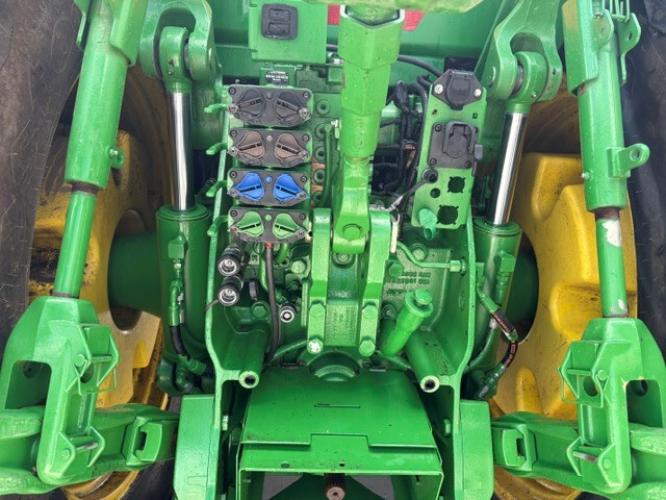 John Deere 8360R