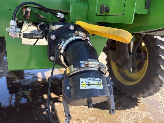 John Deere 412R