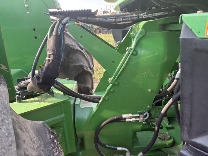 John Deere 9530