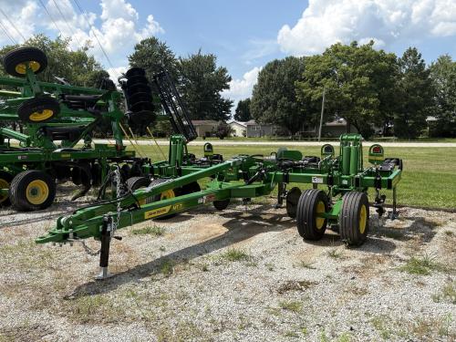 2025 John Deere MT7