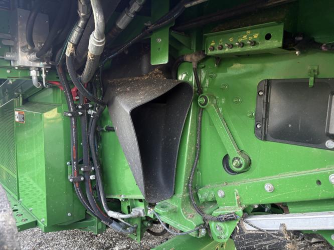 John Deere S790