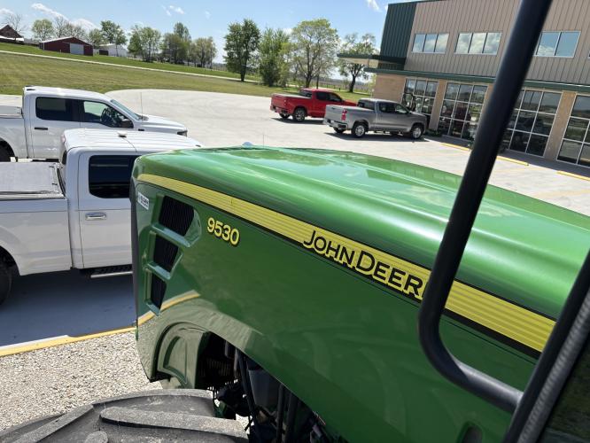 John Deere 9530