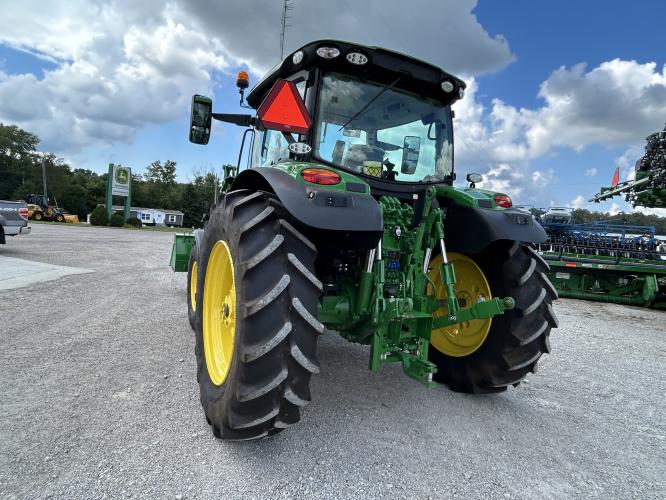 John Deere 6R 130
