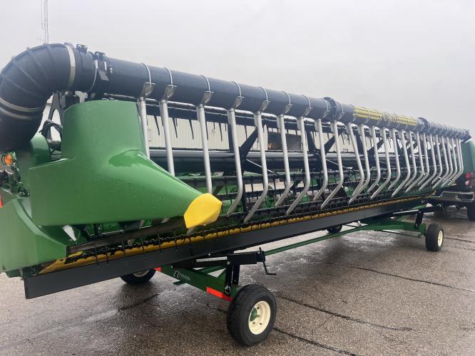 John Deere 925F