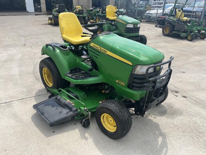 John Deere X720