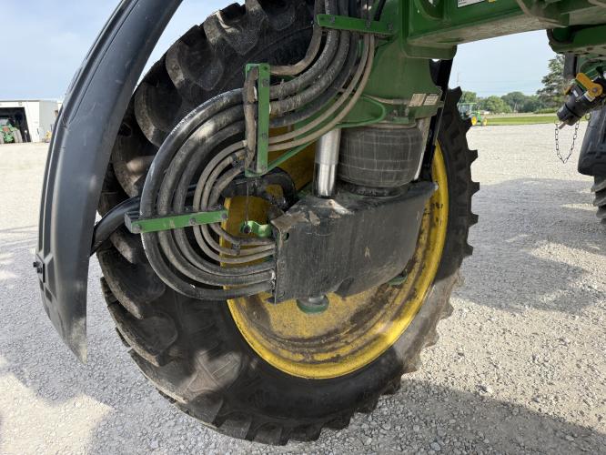 John Deere 412R