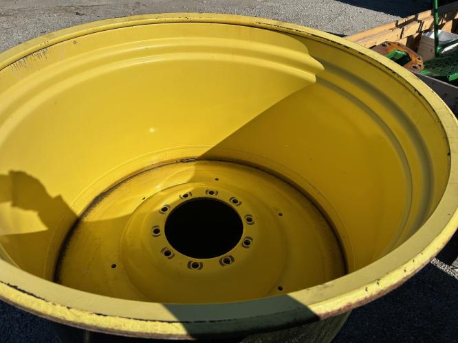 John Deere 46x44 floater wheel