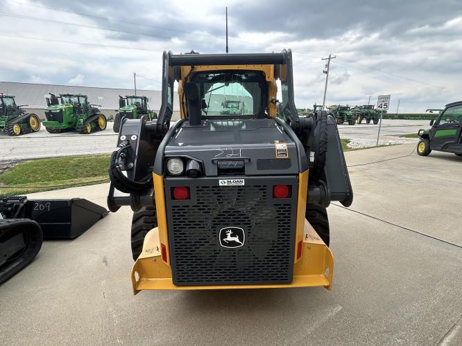 John Deere 320G