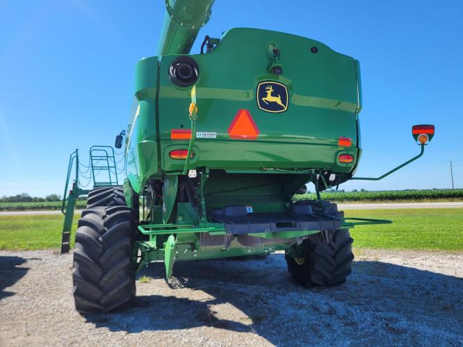 John Deere S780