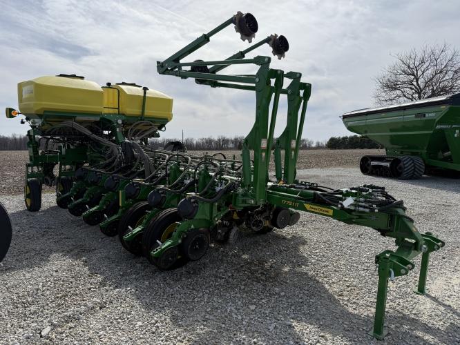 John Deere 1775NT