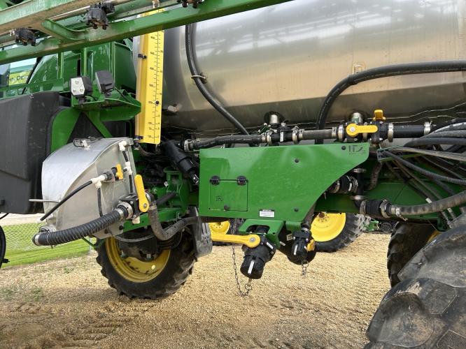John Deere 412R
