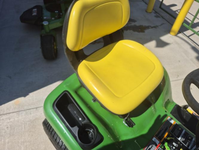 John Deere X390