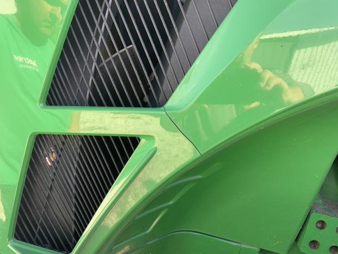 John Deere 8130
