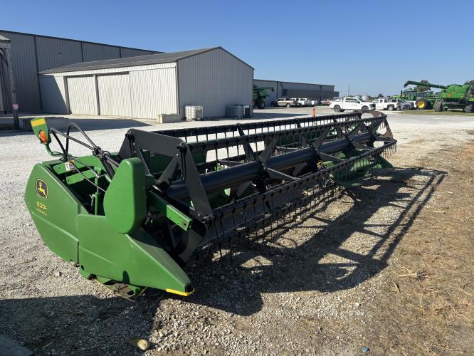 John Deere 620F