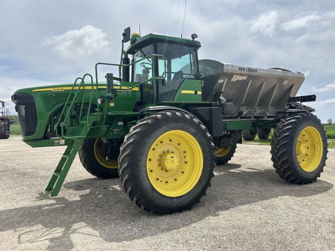 John Deere 4920