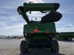 John Deere X9 1100