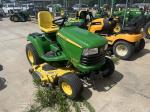 John Deere X740