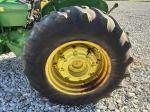 John Deere 2640