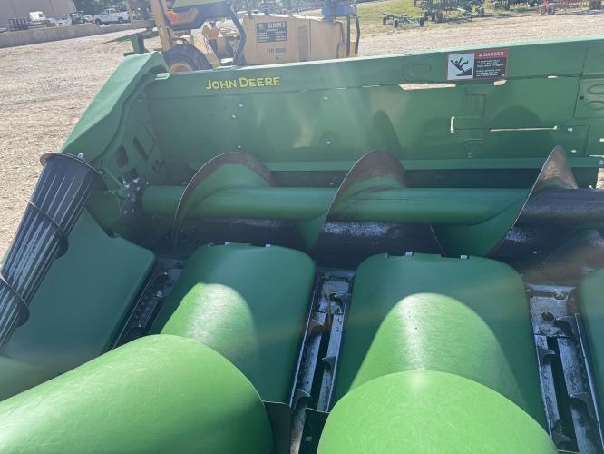 John Deere C8R