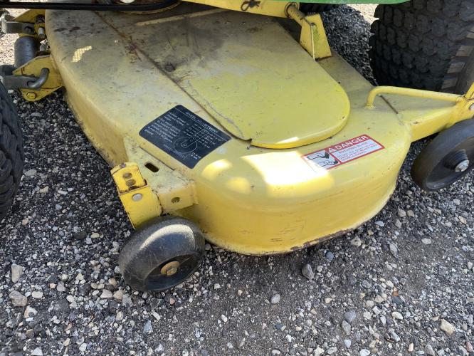 John Deere 318