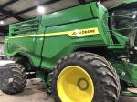 John Deere X9 1100