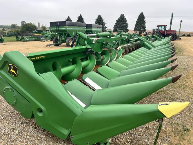 John Deere C12F
