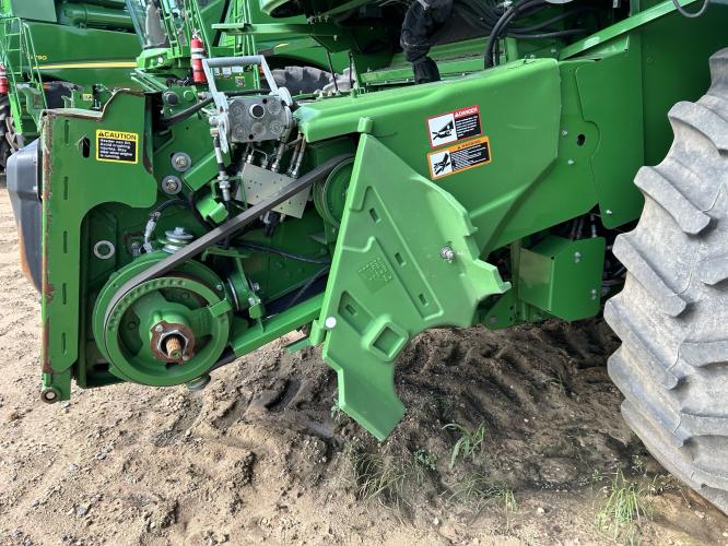 John Deere S680
