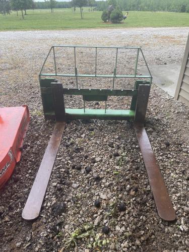 John Deere 3720