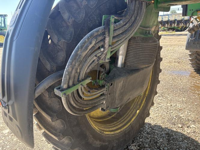 John Deere 412R