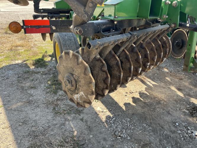 John Deere 2623VT